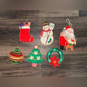 FABRIC SEQUIN‎ CHRISTMAS TREE ORNAMENTS. LOT OF 6. SANTA SNOWMAN WREATH STOCKING